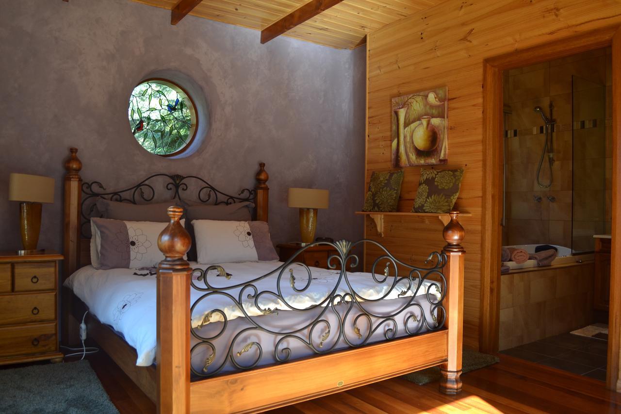 Whispering Spirit Holiday Cottages & Mini Ponies Franklin Buitenkant foto